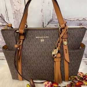 Michael Kors Small Signature Sullivan Tote Shoulder Bag